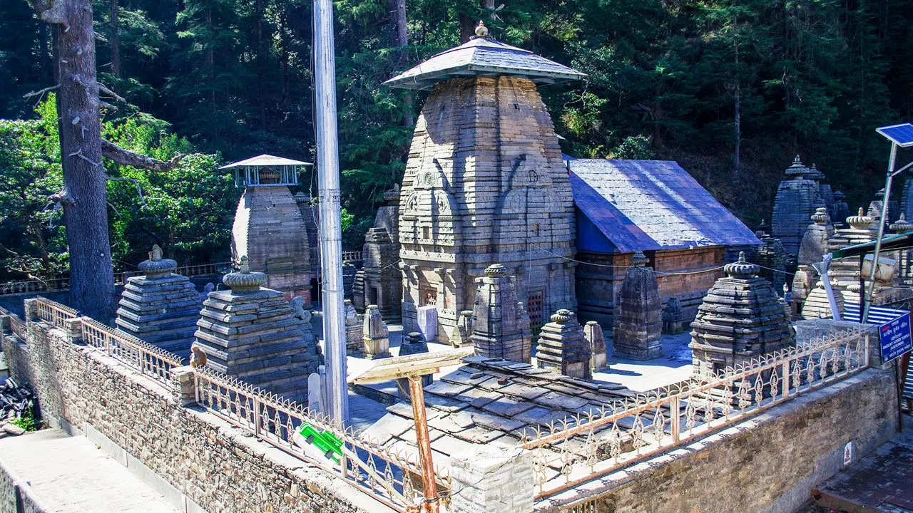 जागेश्वर धाम में आस्था का सैलाब, ऑफ-सीजन में ही पहुंचे 20 हजार श्रद्धालु