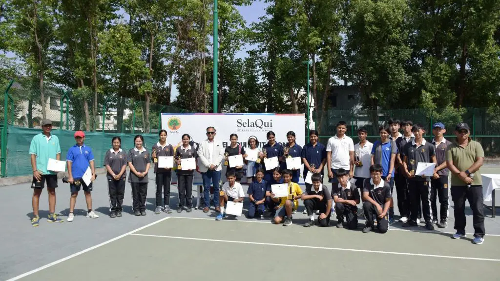 आठवाँ इन्विटेशनल टेनिस टूर्नामेंट सेलाकुई इंटेरनेशनल स्कूल में सम्पन्न   